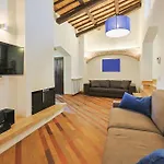 Majorelle Luxury Apartment