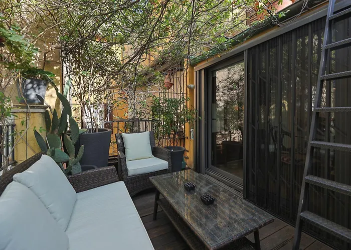 Majorelle Luxury Apartment